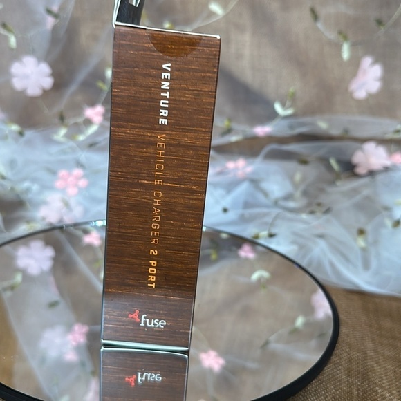 Harley Davidson New in Box 2 Port USB 12v Charger - Picture 4 of 8